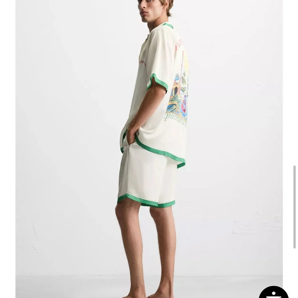 Satin shirt and shorts contrast stripe. Set- Size XL. Cream and Green color - Picture 1 of 13